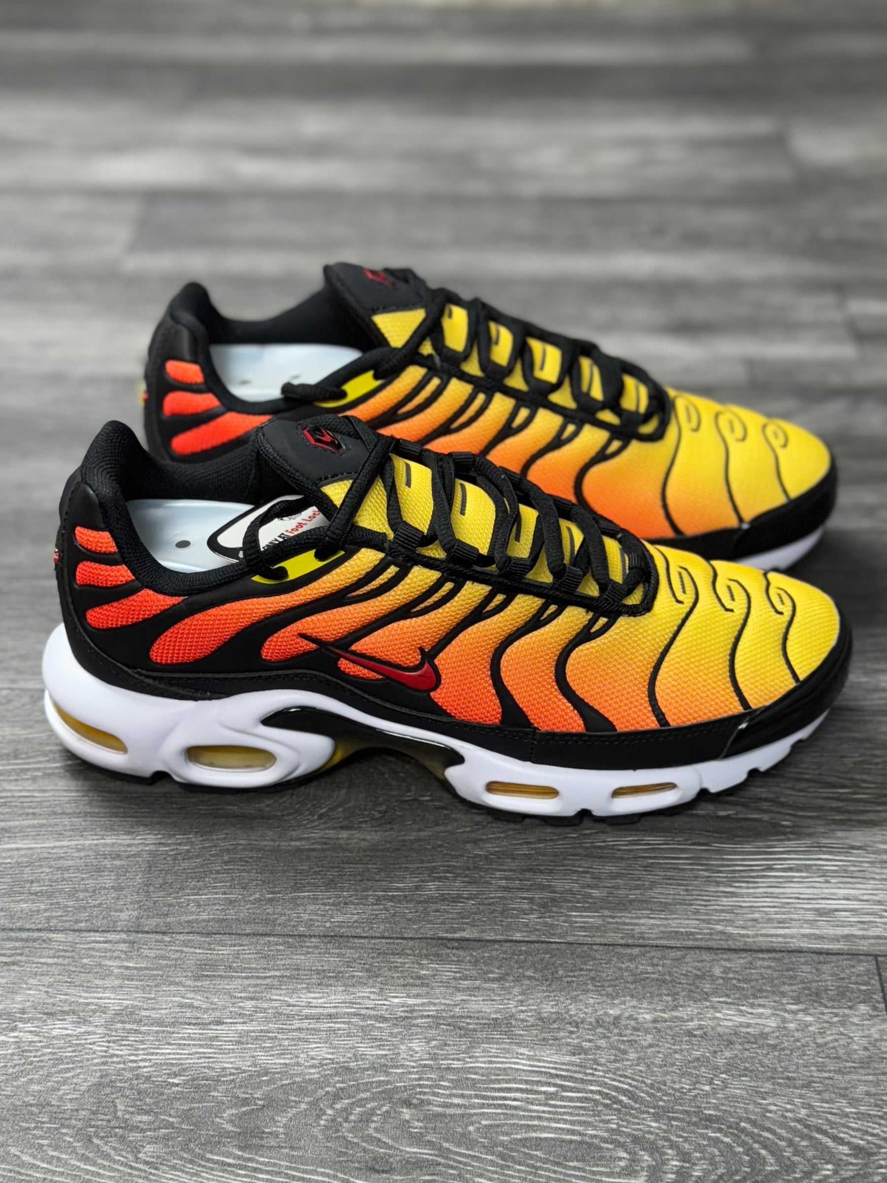 NK Air Max Plus - Sunset