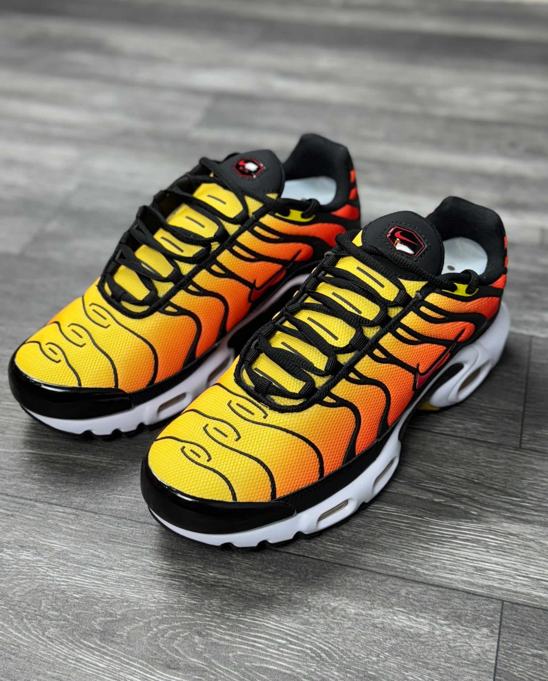 NK Air Max Plus - Sunset