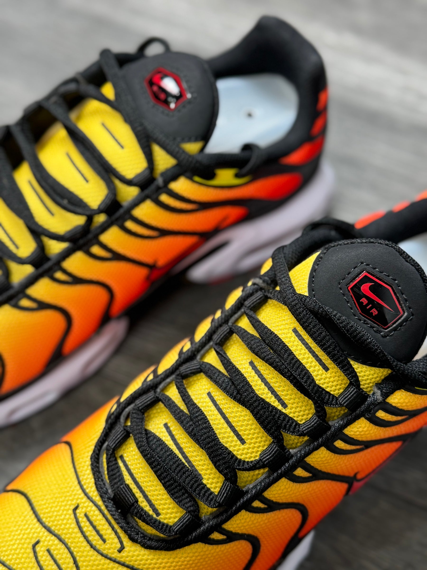 NK Air Max Plus - Sunset