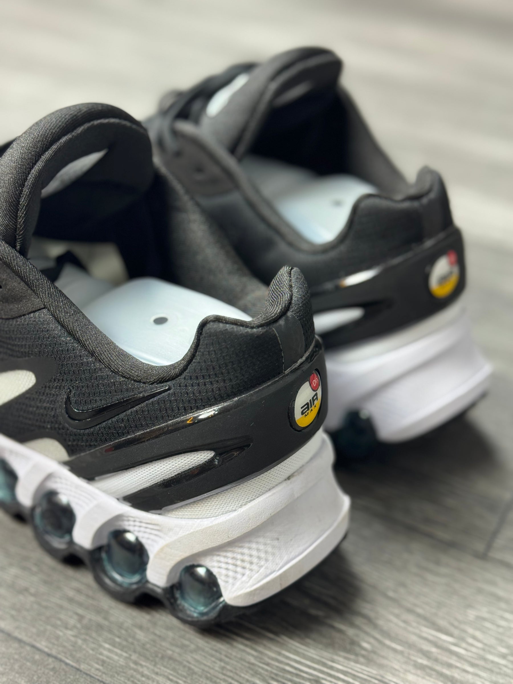 NK Air Max DN8 - Preto