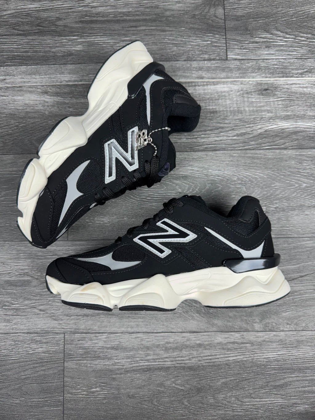 Tênis NB 9060 - Preto/Branco