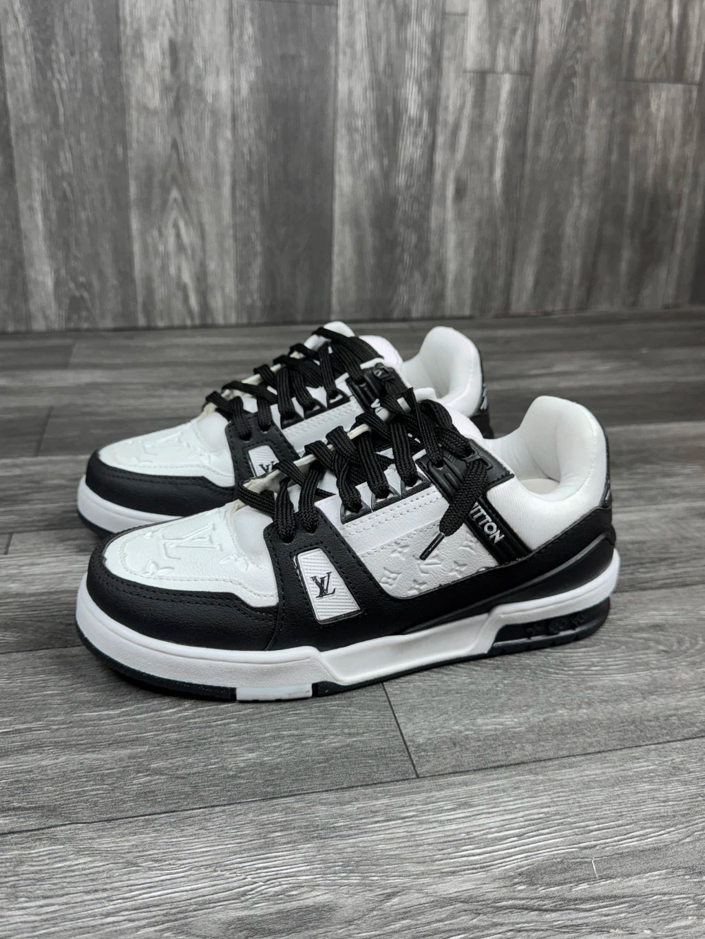 Tênis LV Trainer - Preto/Branco