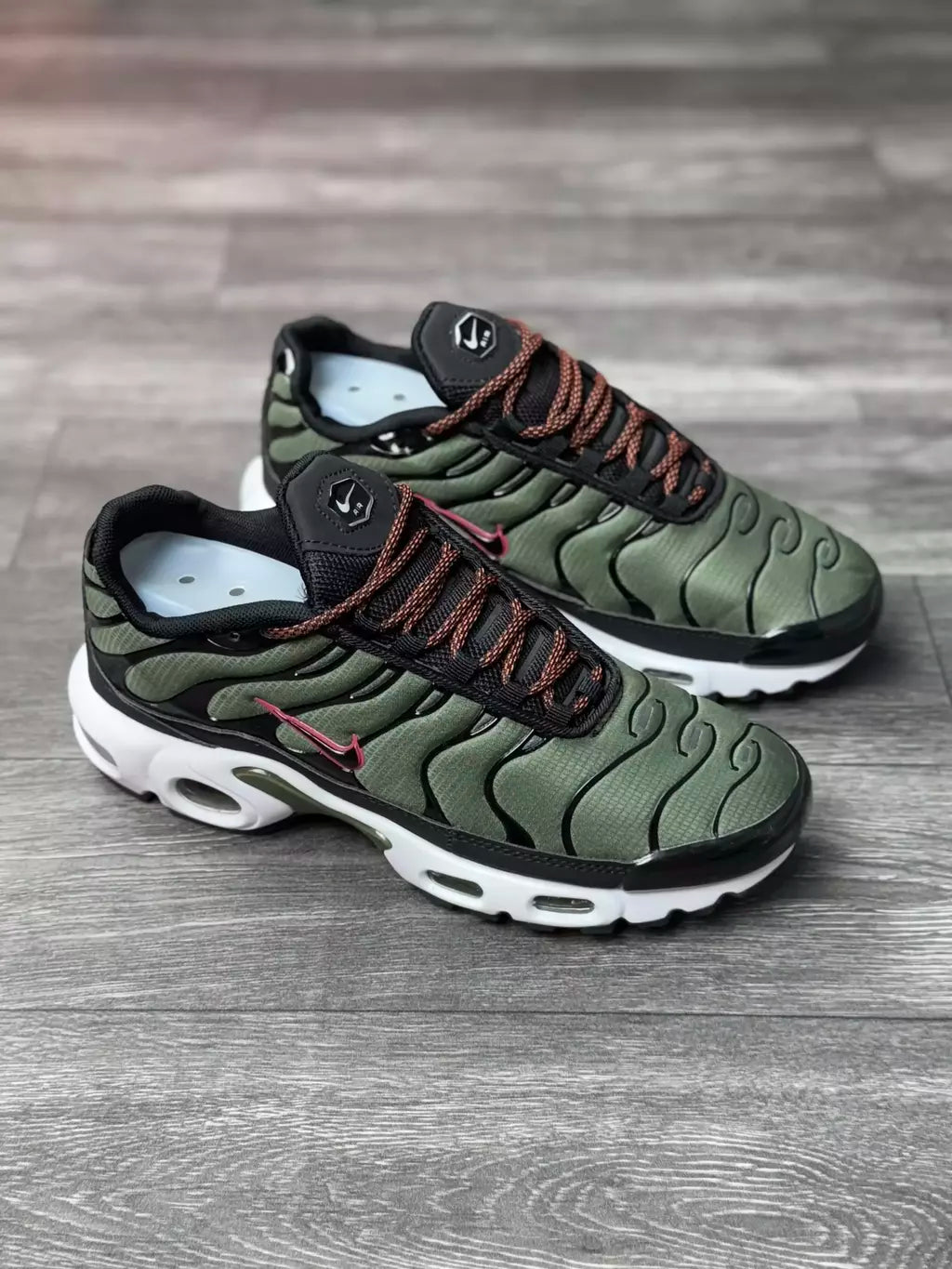 Nike Air Max Plus Military