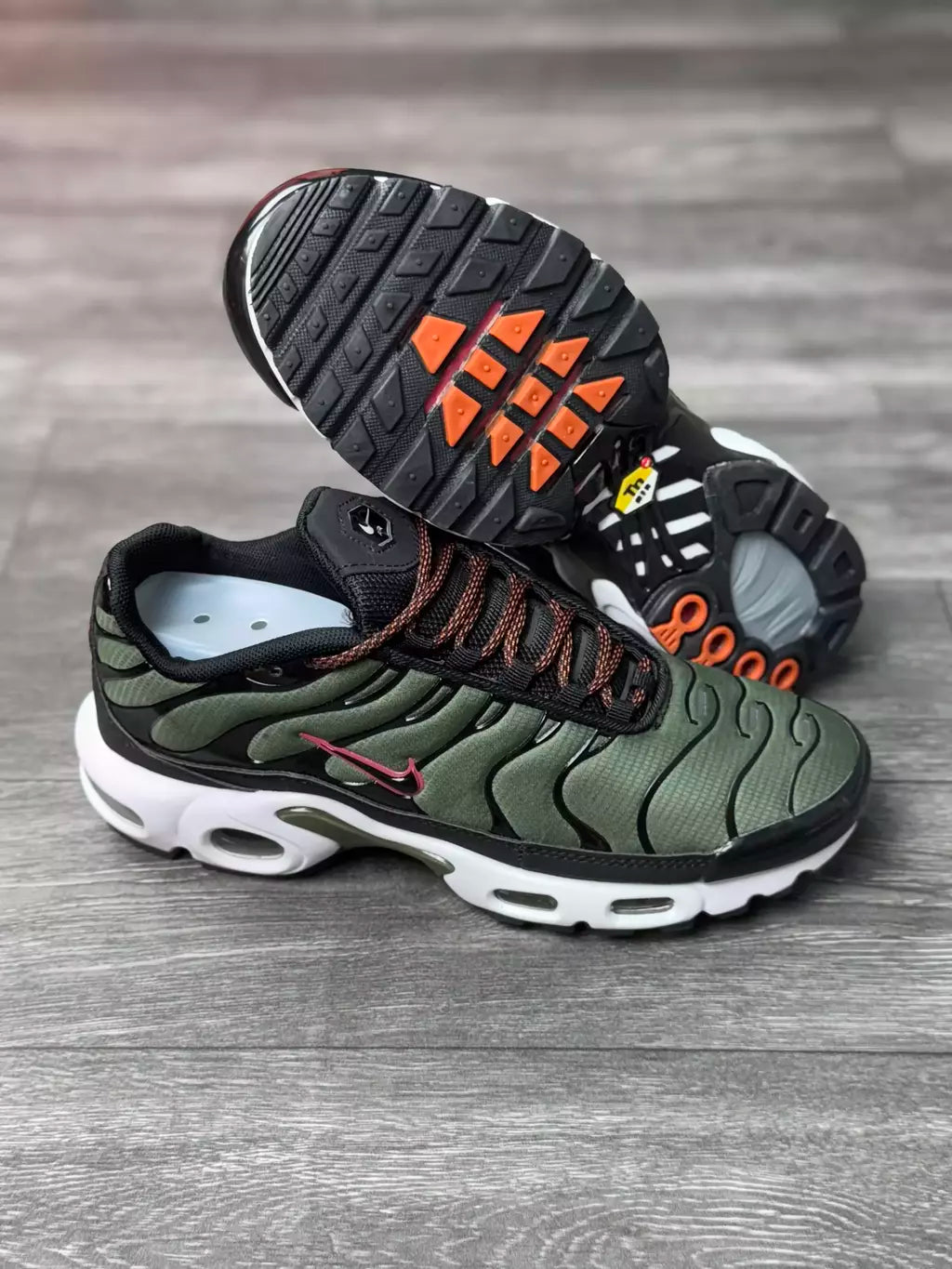 Nike Air Max Plus Military