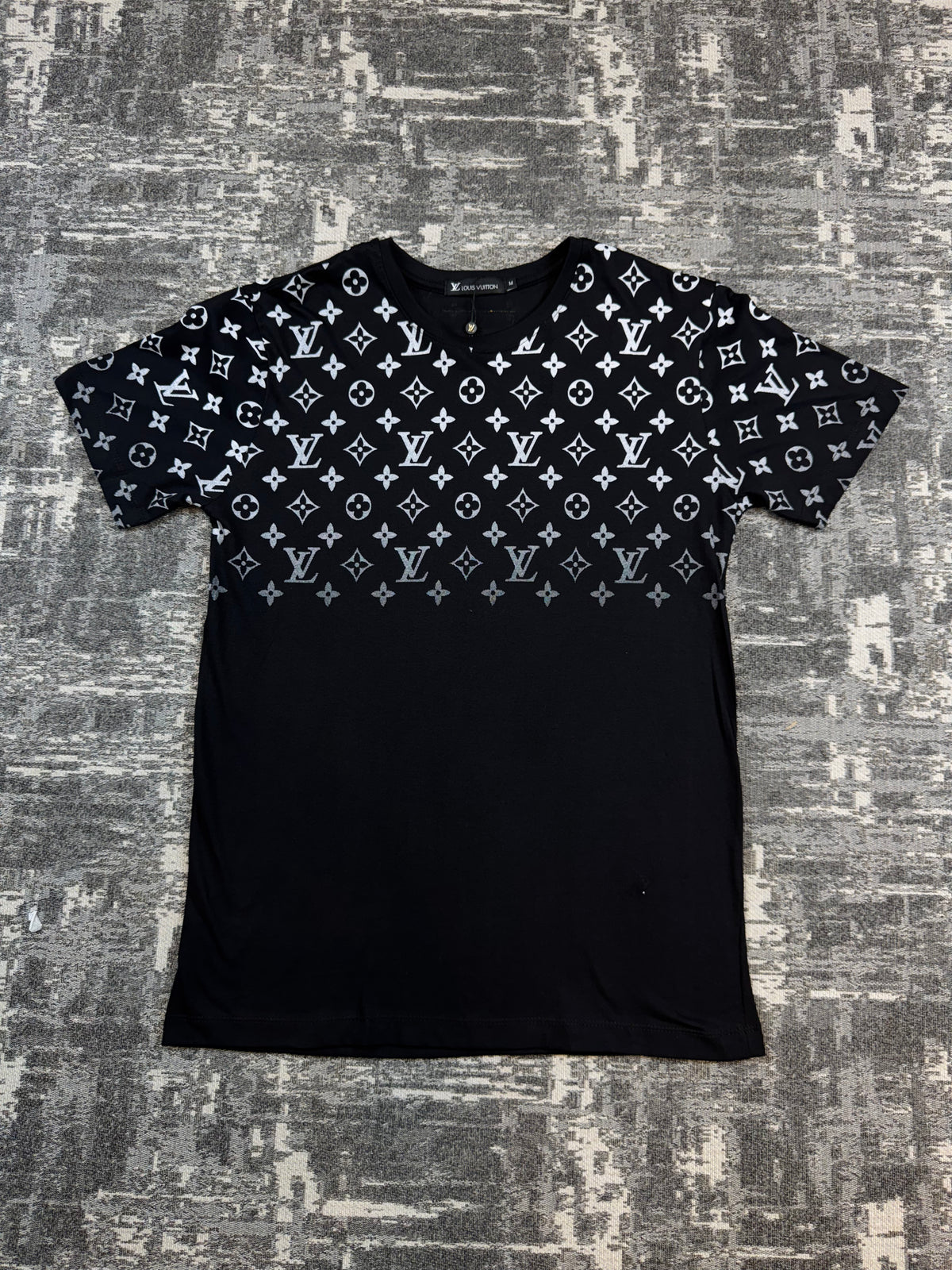 Camiseta Black Monogram Vibe LV