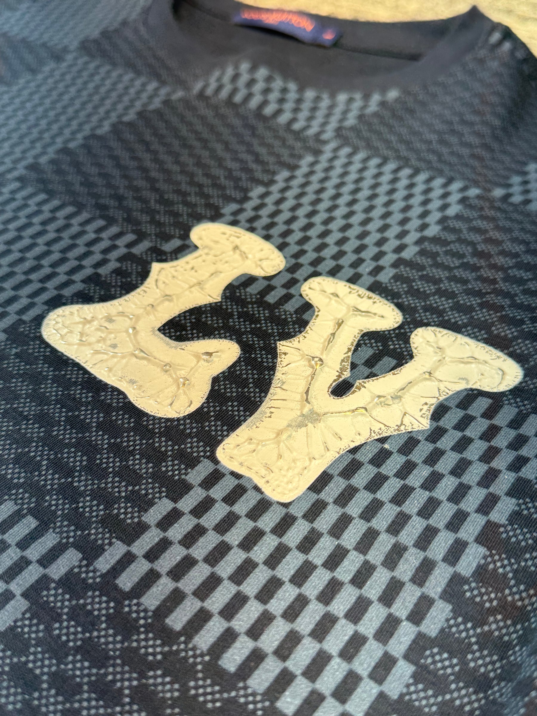 Camiseta LV Checkered