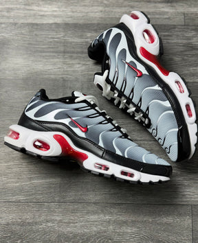 NK Air Max Plus - Puro Sangue