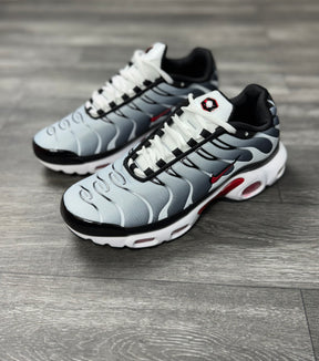 NK Air Max Plus - Puro Sangue
