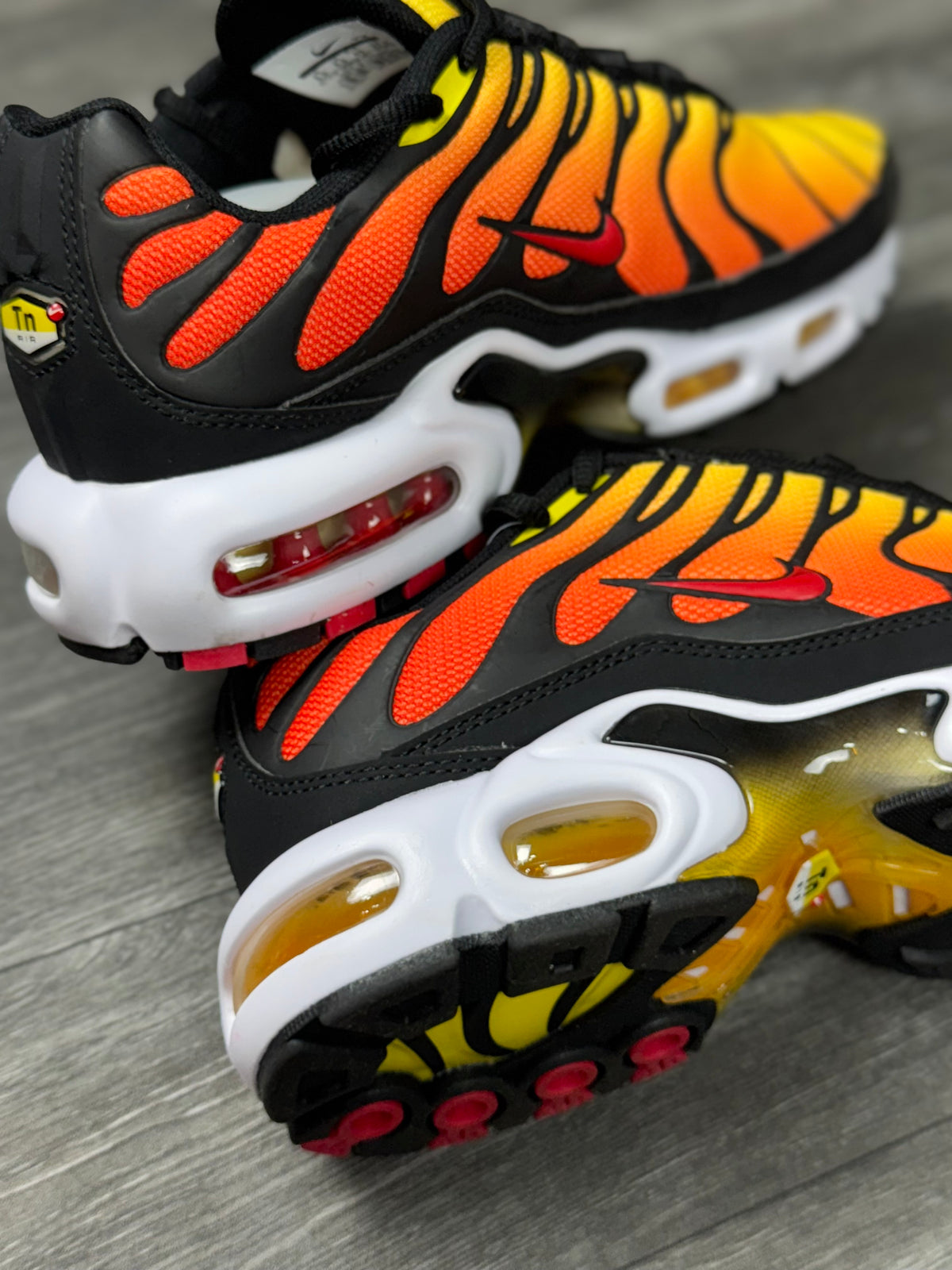 NK Air Max Plus - Sunset