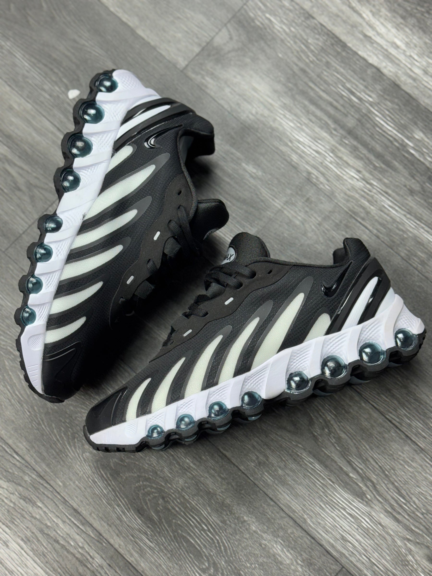 NK Air Max DN8 - Preto