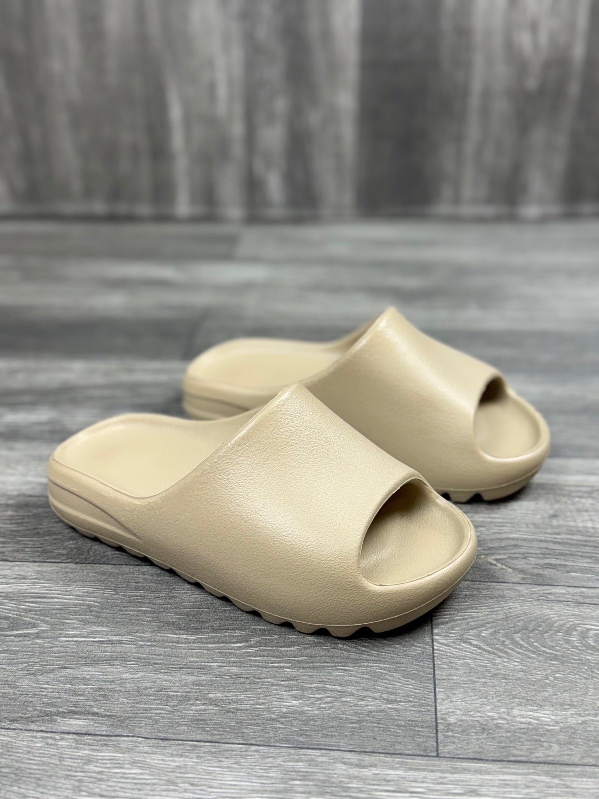 Chinelo Tratorado - Bege