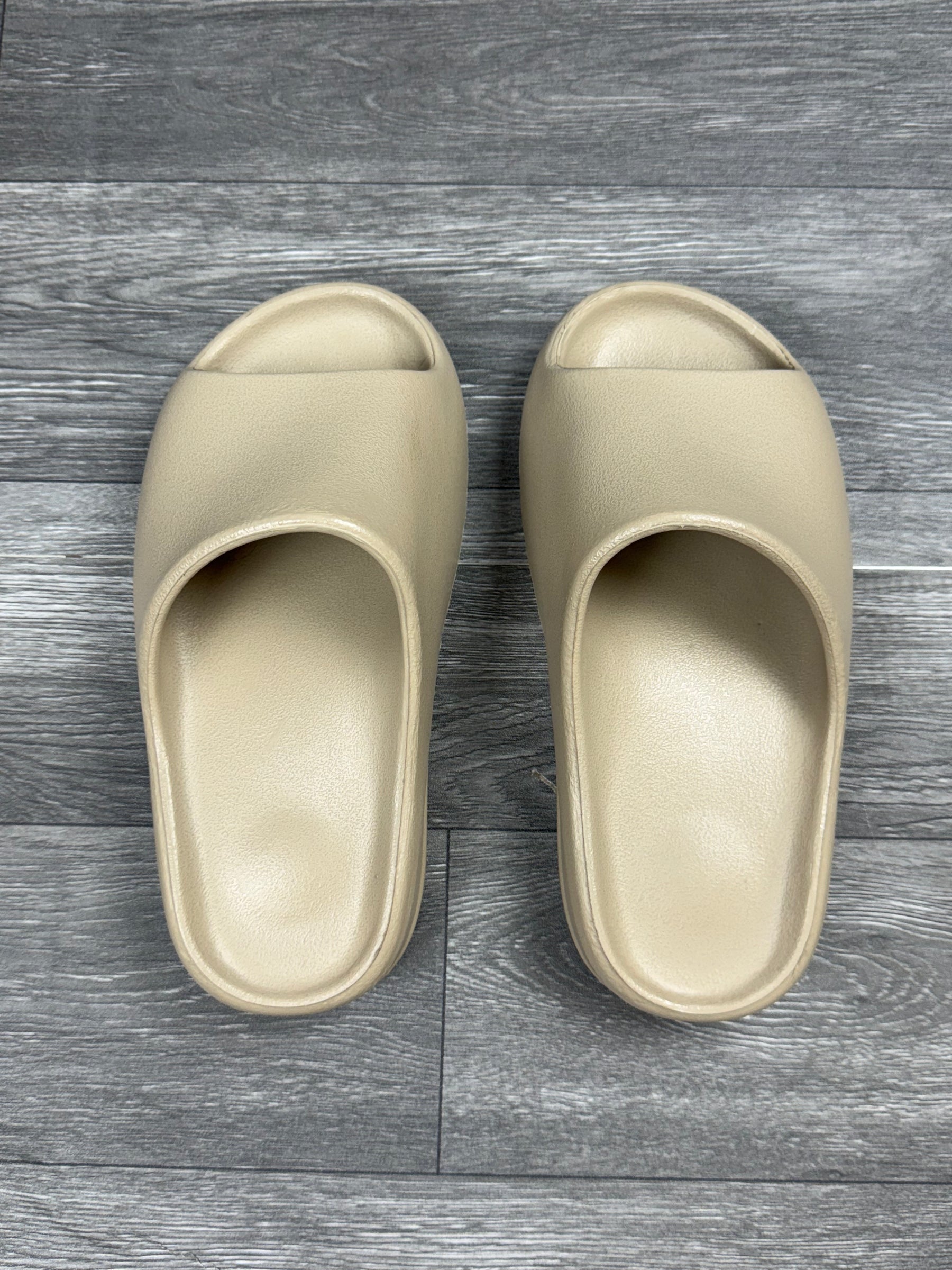 Chinelo Tratorado - Bege