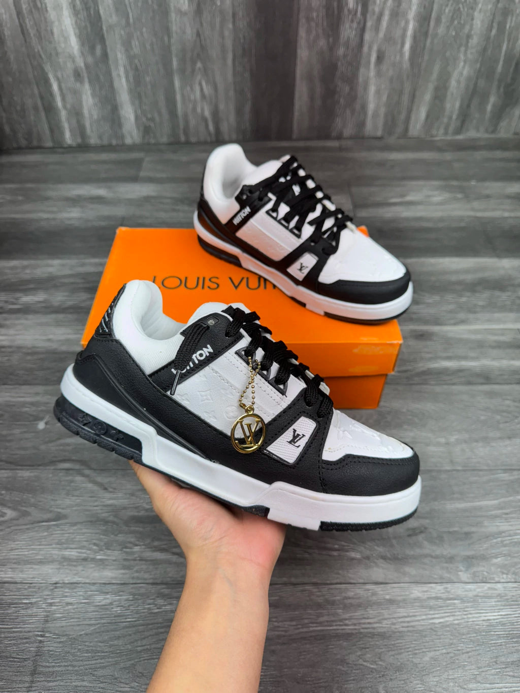 Tênis LV Trainer - Preto/Branco