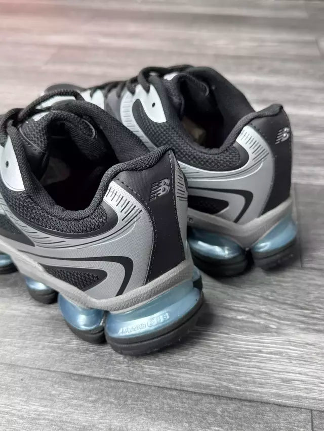 New Balance 2000 - Cinza