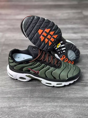 Nike Air Max Plus Military