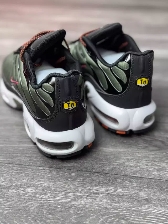 Nike Air Max Plus Military